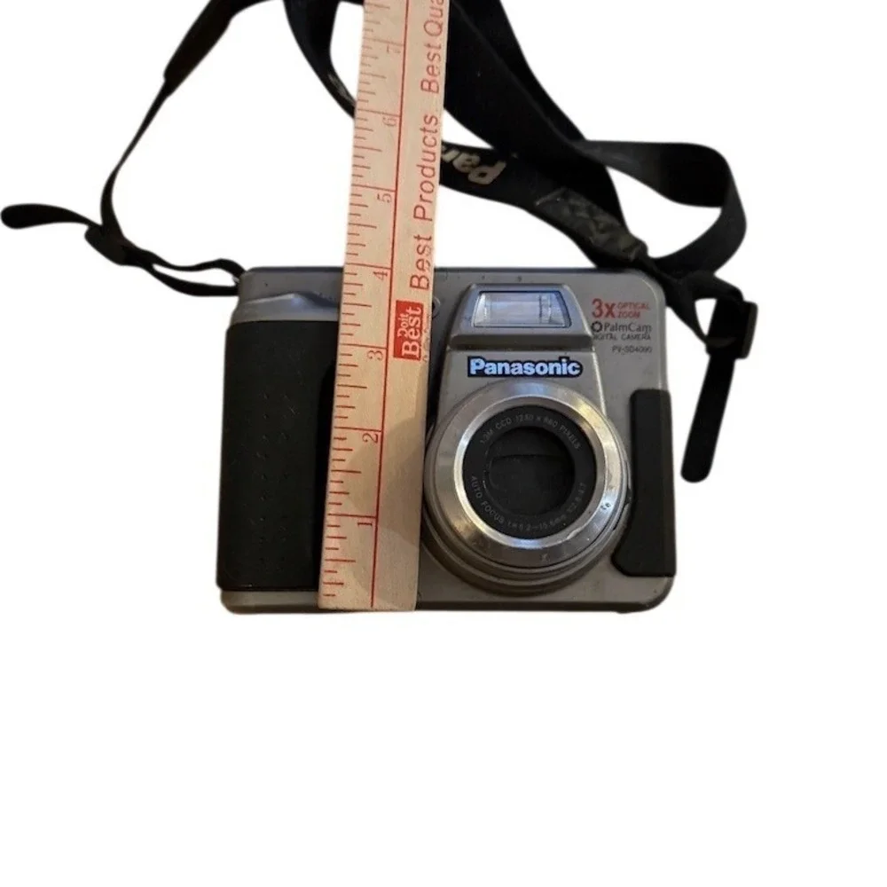 Panasonic PalmCam Compact Digital Camera Silver‎ 1.3MP 3x Zoom Vtg parts only